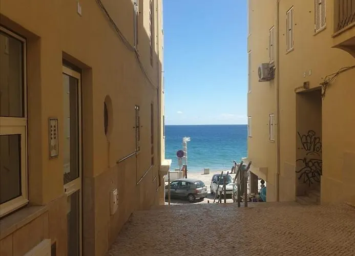 Blue House With Parking Διαμέρισμα